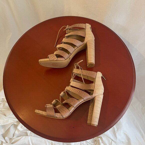 NEW VINCE CAMUTO LACE-UP PEEP-TOE ANKLE HEEL/BOOTIE OMBRE ROSE GOLD/TAN 9.5 - Picture 6 of 10